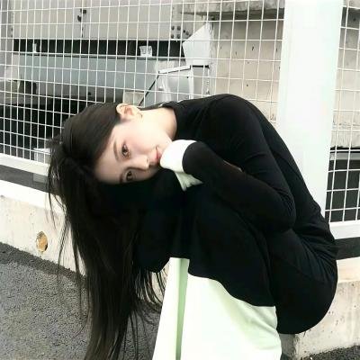 木马上的女人